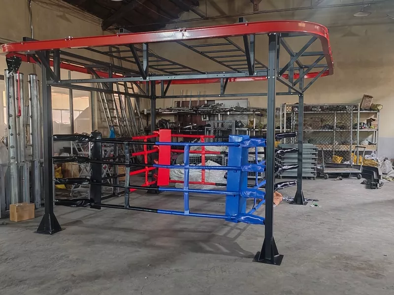 Waarom genoegen nemen met een standaard boksring als u een alles-in-één aangepaste trainingshub kunt hebben?