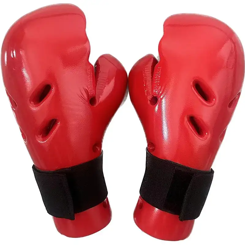 Gedompelde Taekwondo-handbeschermer